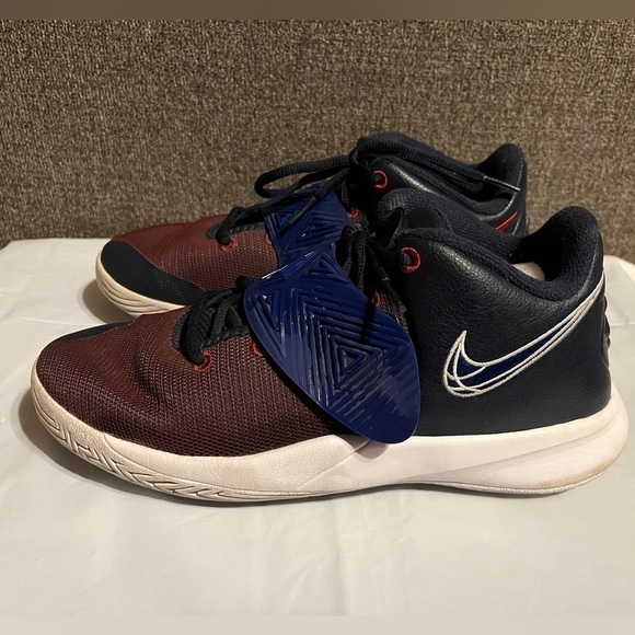 Nike Other - Nike Kyrie‎ Flytrap 3 Basketball Sneakers BQ5620-400 Multicolor Youth 7 Lace Up